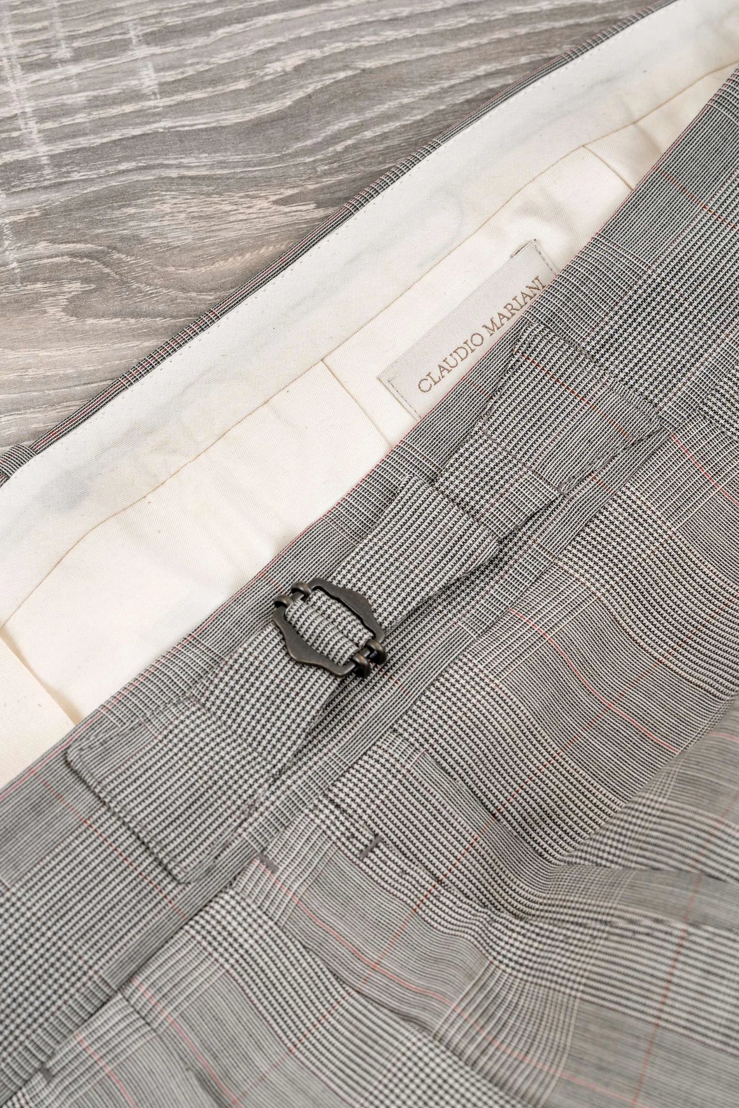 Pantalon en laine à carreaux gris printemps-été