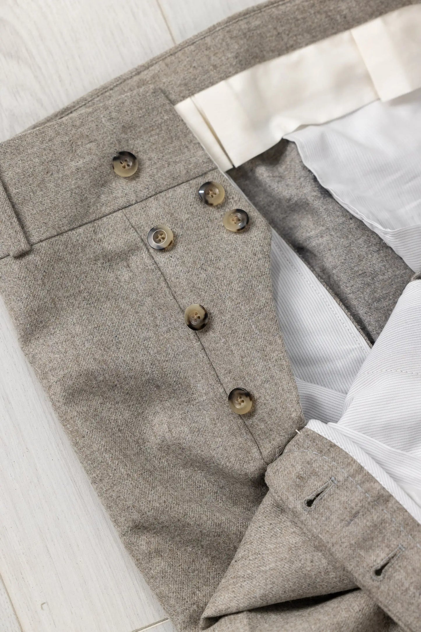 Pantalon en flanelle de laine beige 130’s automne hiver