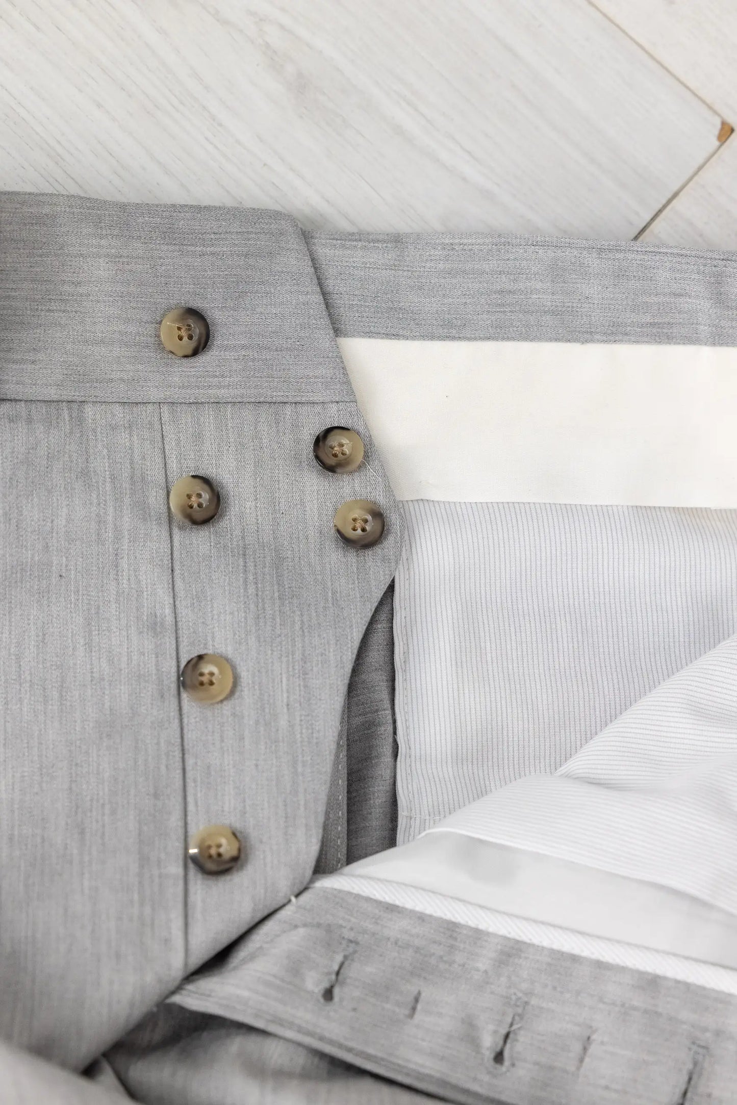 Pantaloni in cotone grigio quattro stagioni