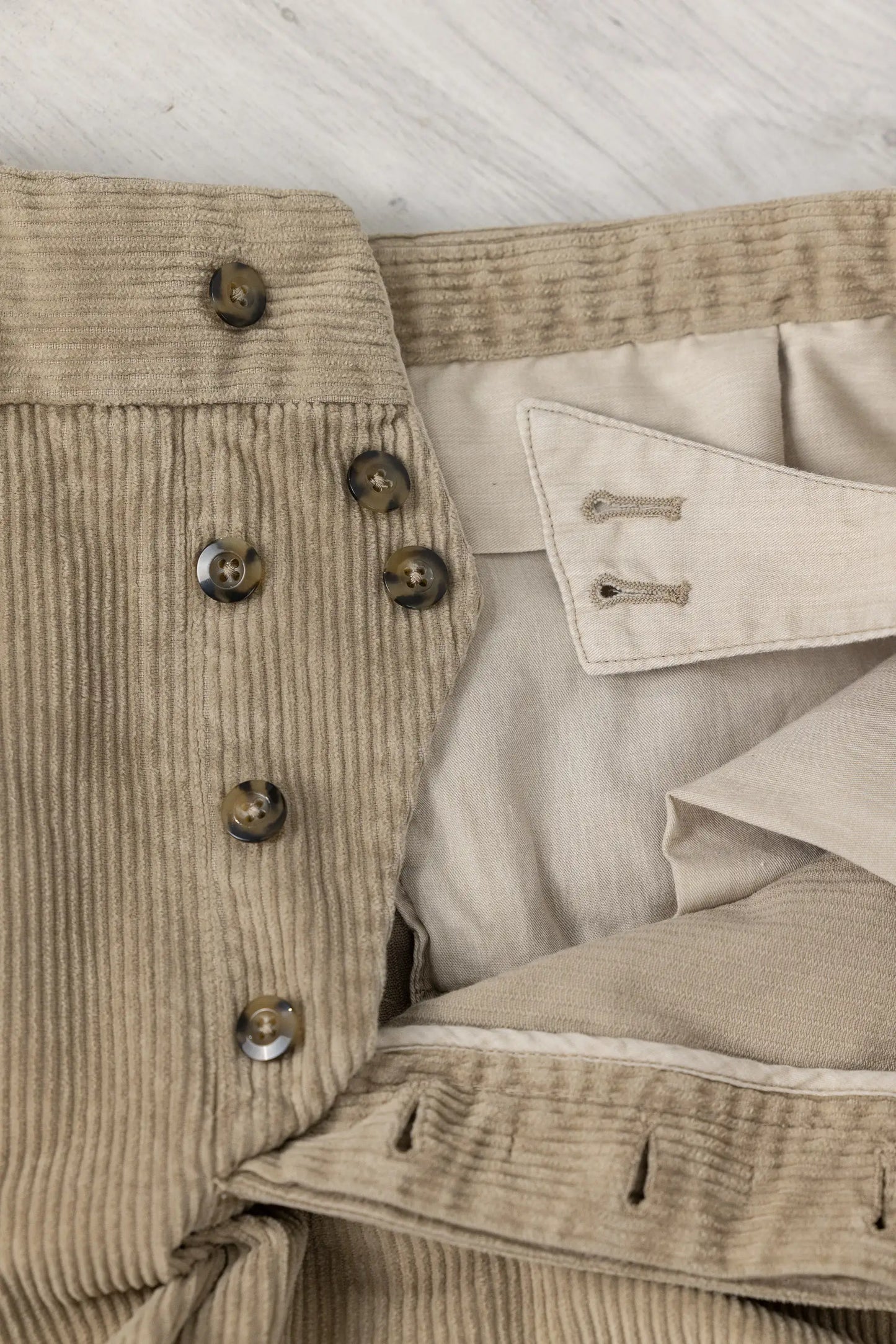 Pantaloni in velluto di cotone chino beige autunno inverno