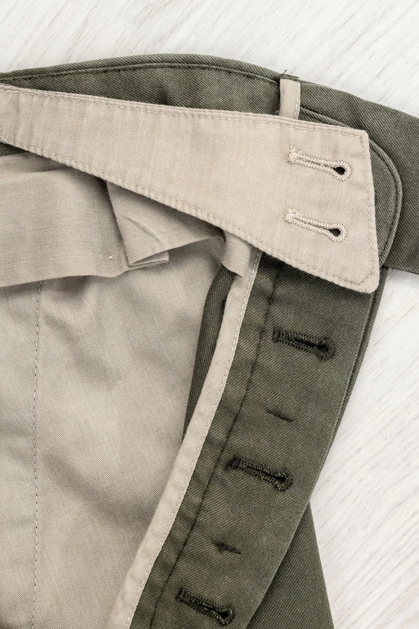 Pantalons chino en laine teinte 120’s vert quatre saisons