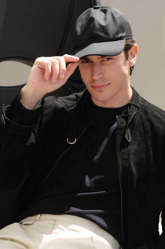 Casquette de Baseball en Coton Noir avec Visère Quatre Saisons