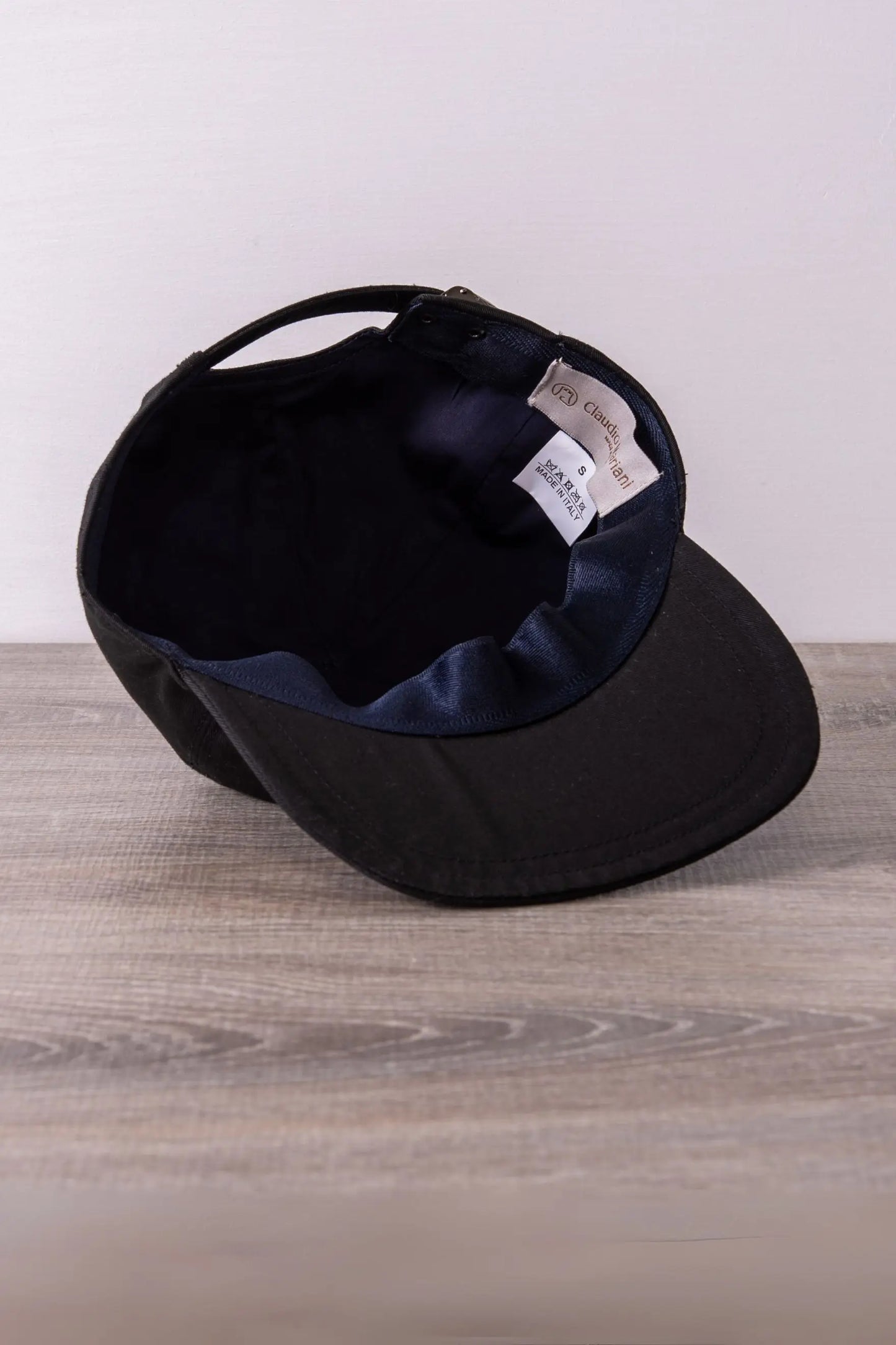 Black Cotton Cap with Visor Four Seasons