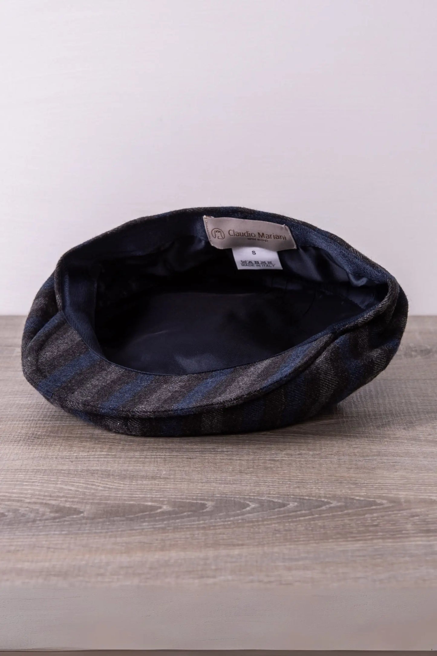 8-Panel Cap in Blue/Grey - Striped Wool, Fall Winter