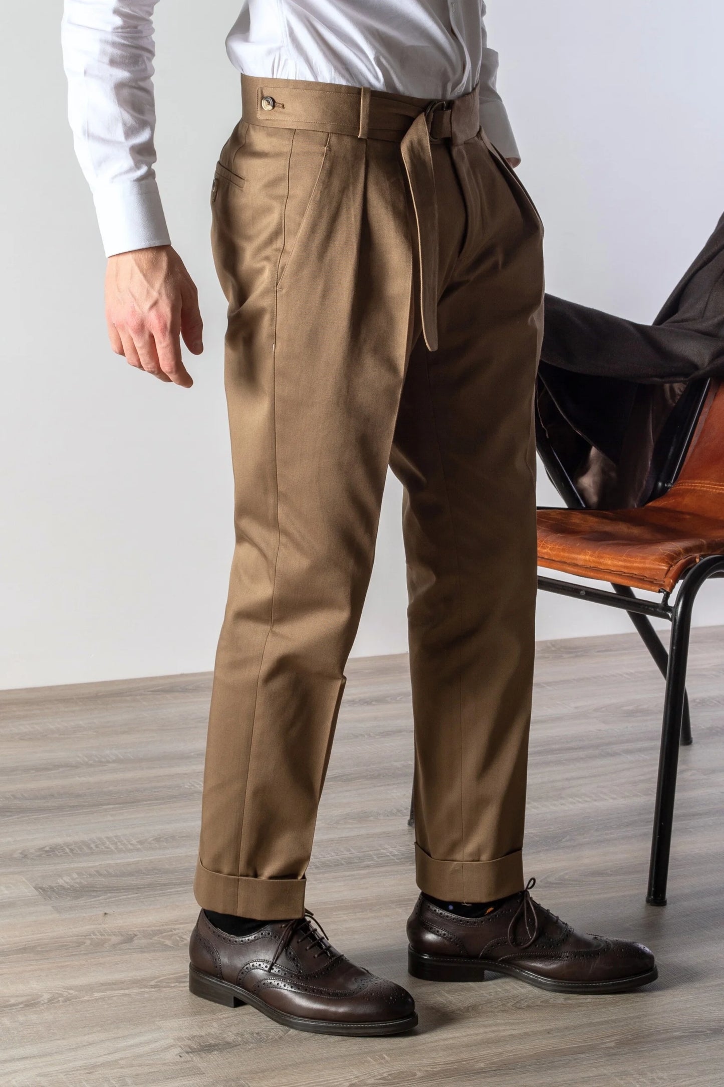 Four seasons dark beige cotton trousers