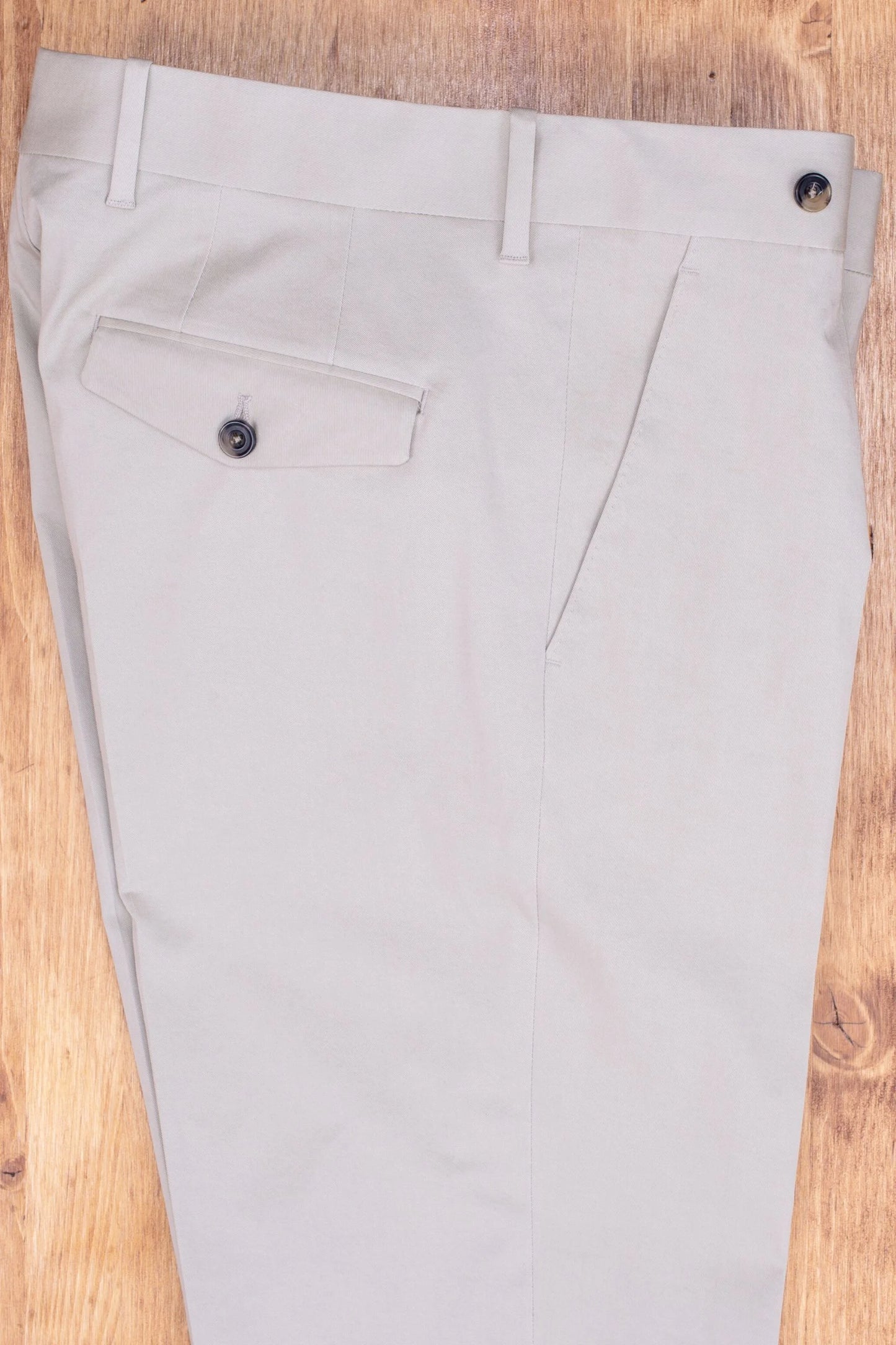 Pantaloni chino in cotone beige chiaro primavera estate