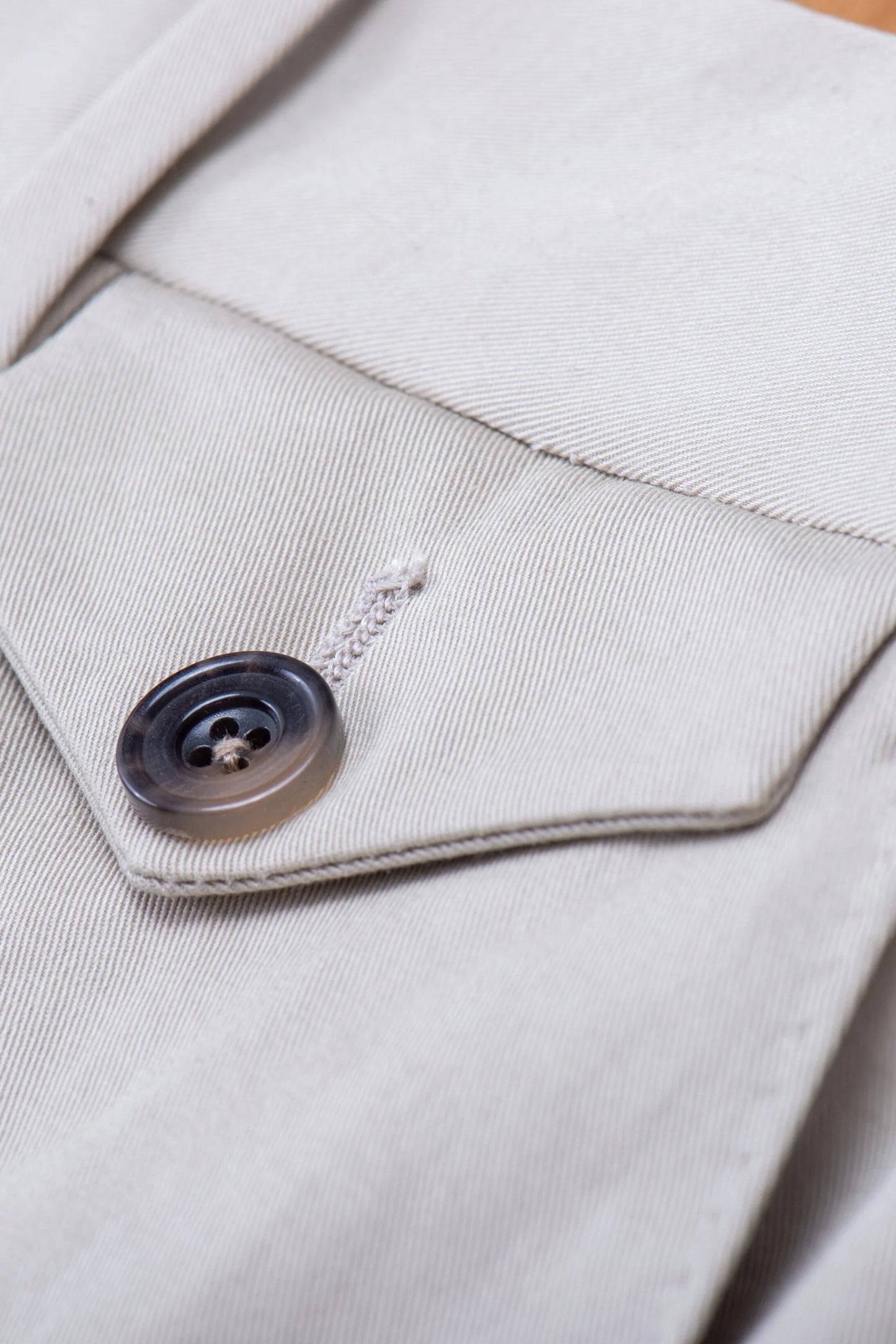 Pantaloni chino in cotone beige chiaro primavera estate