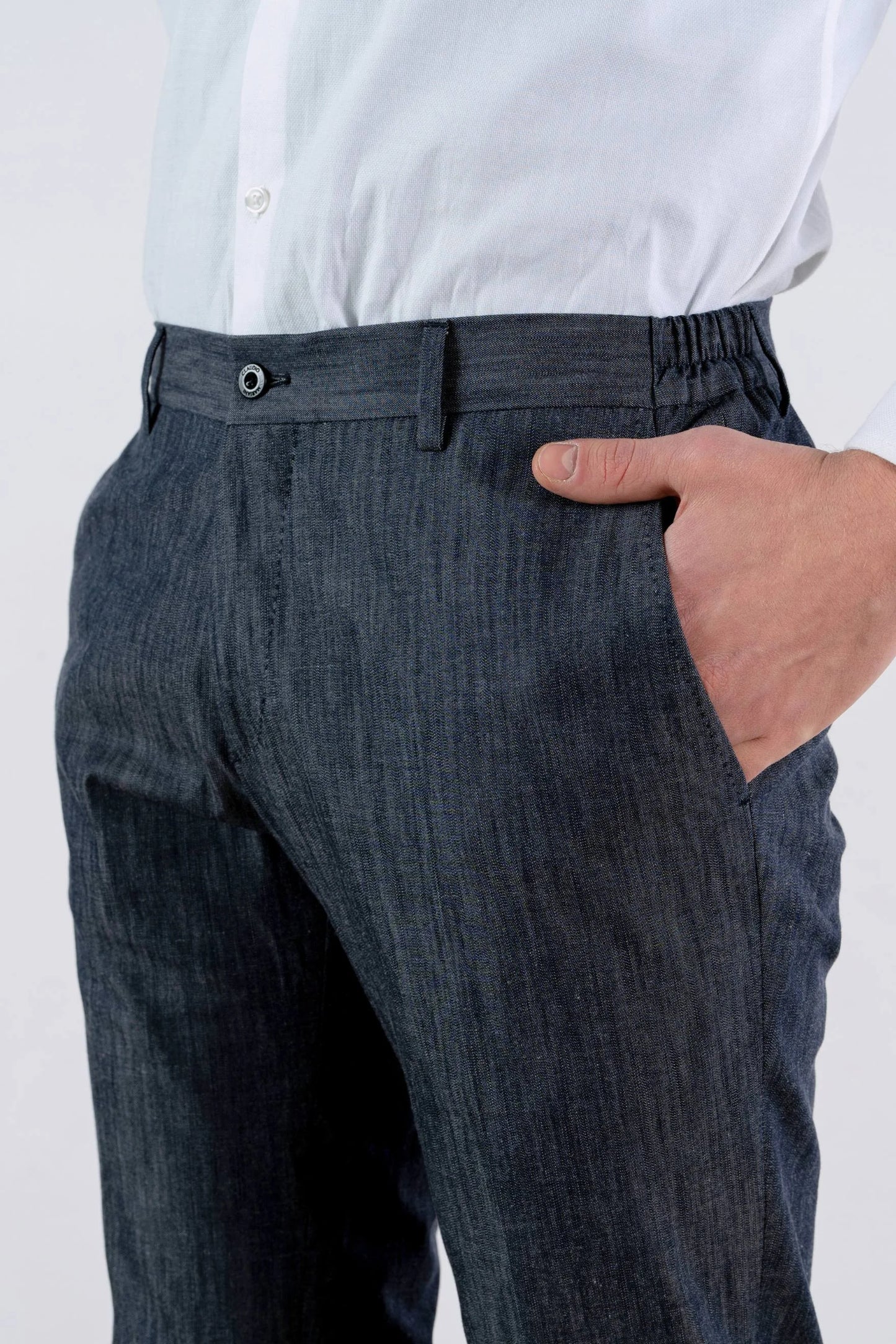 Pantaloni in denim blu quattro stagioni