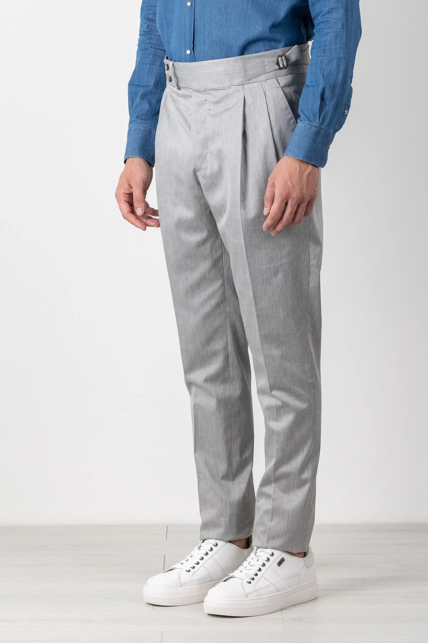 Pantalon en coton gris quatre saisons