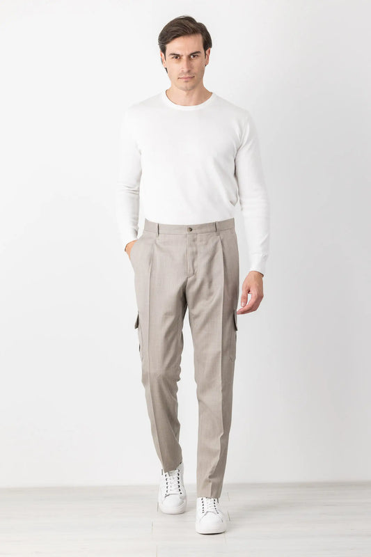 Pantaloni in lana beige quattro stagioni