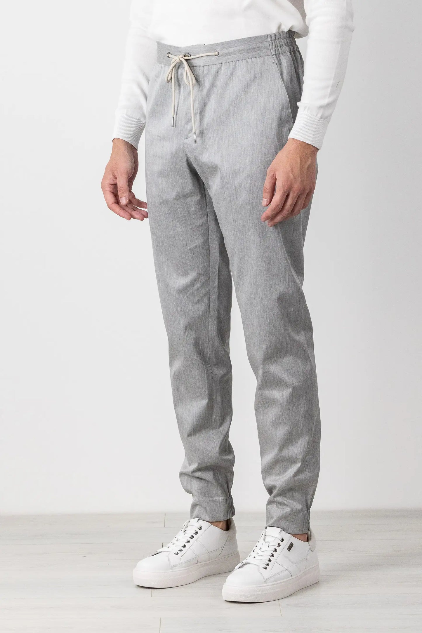 Pantalon en coton gris quatre saisons