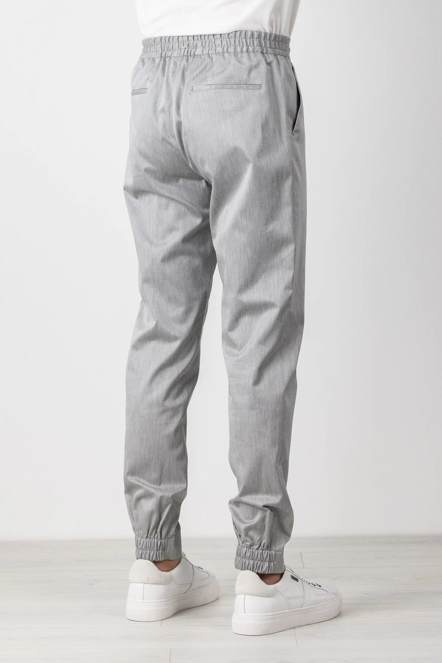 Pantalon en coton gris quatre saisons