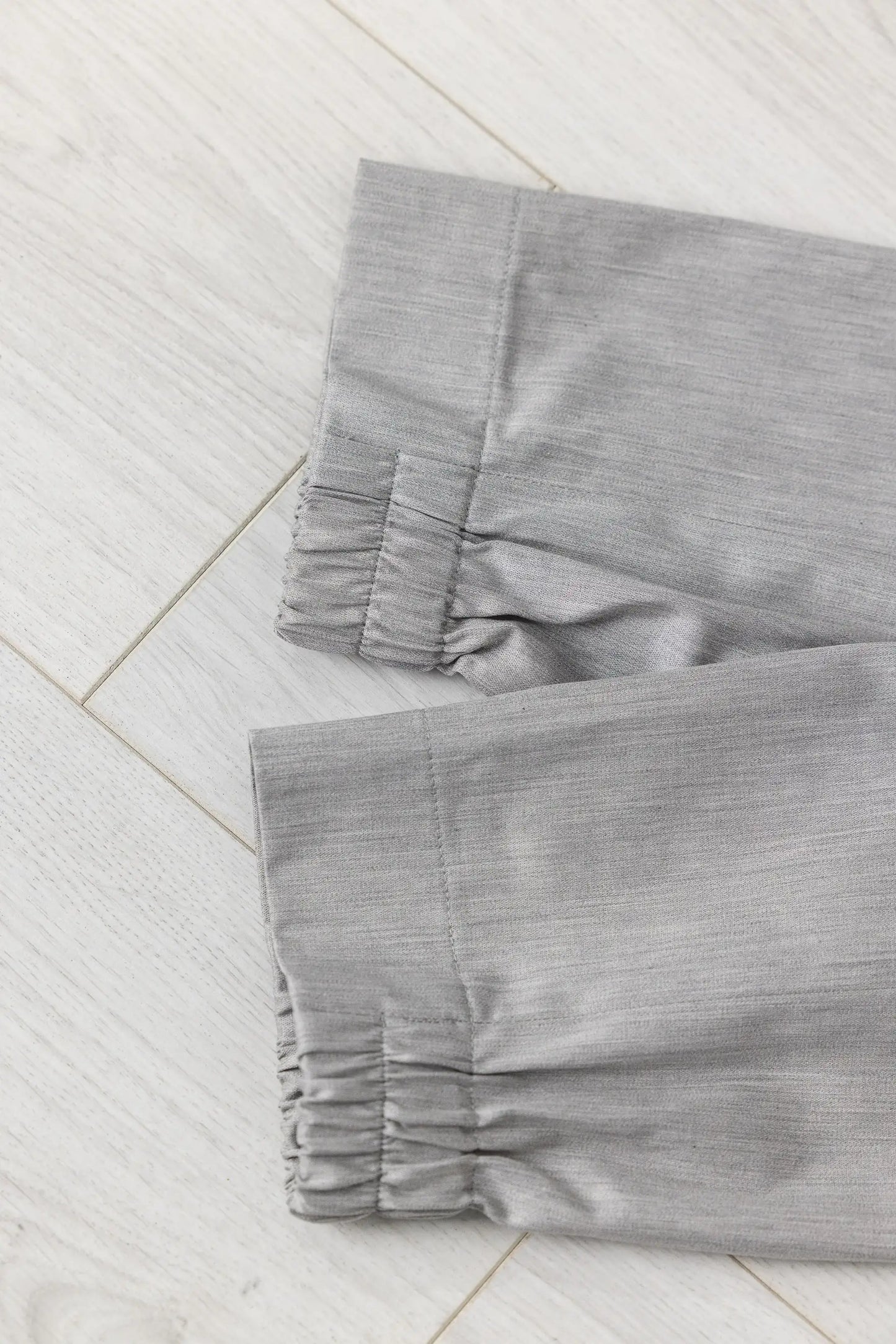 Pantalon en coton gris quatre saisons