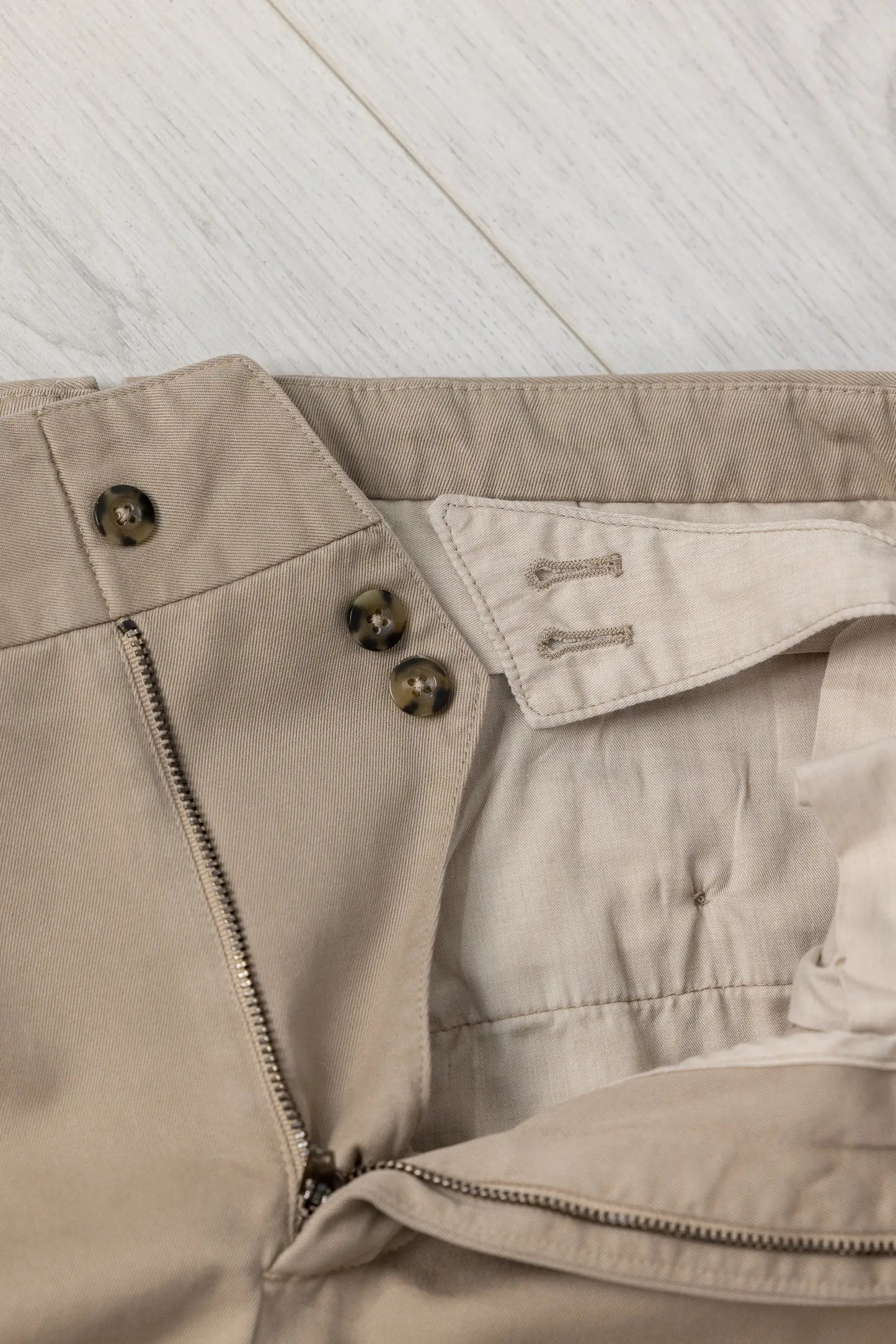 Pantaloni chino in cotone beige autunno inverno