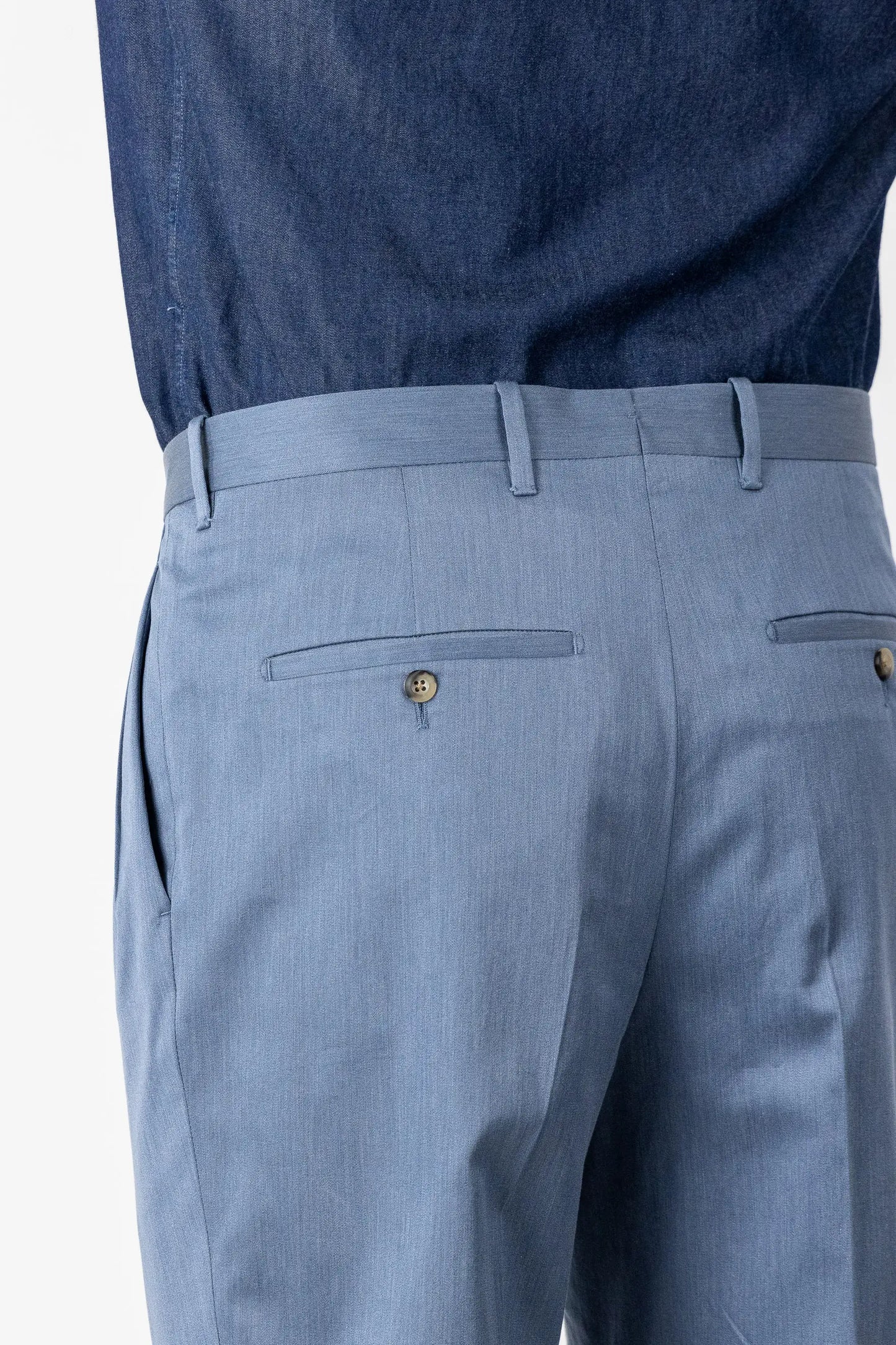 Pantaloni in cotone azzurro quattro stagioni