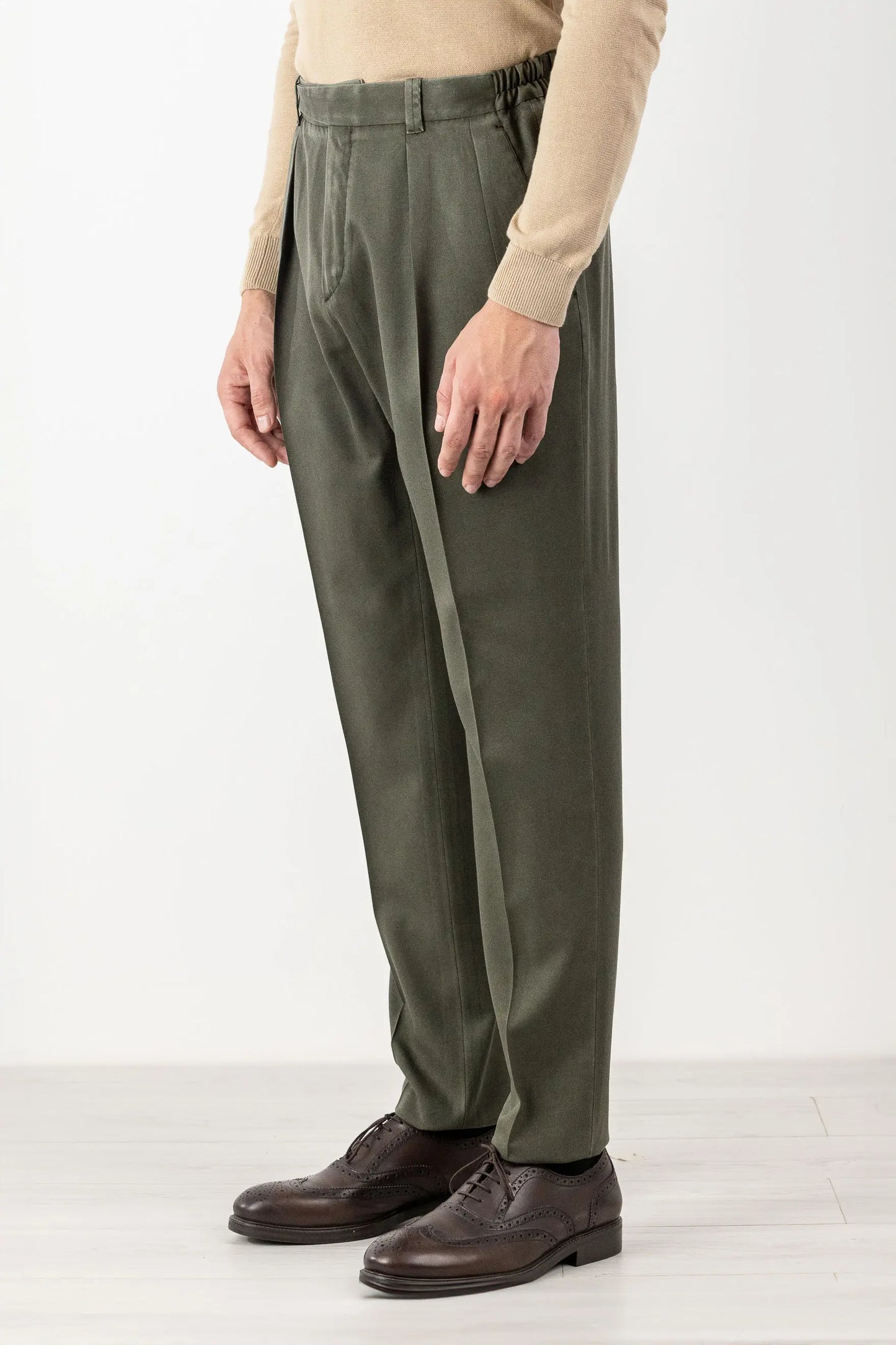 Pantaloni in tinto lana 120’s verde quattro stagioni